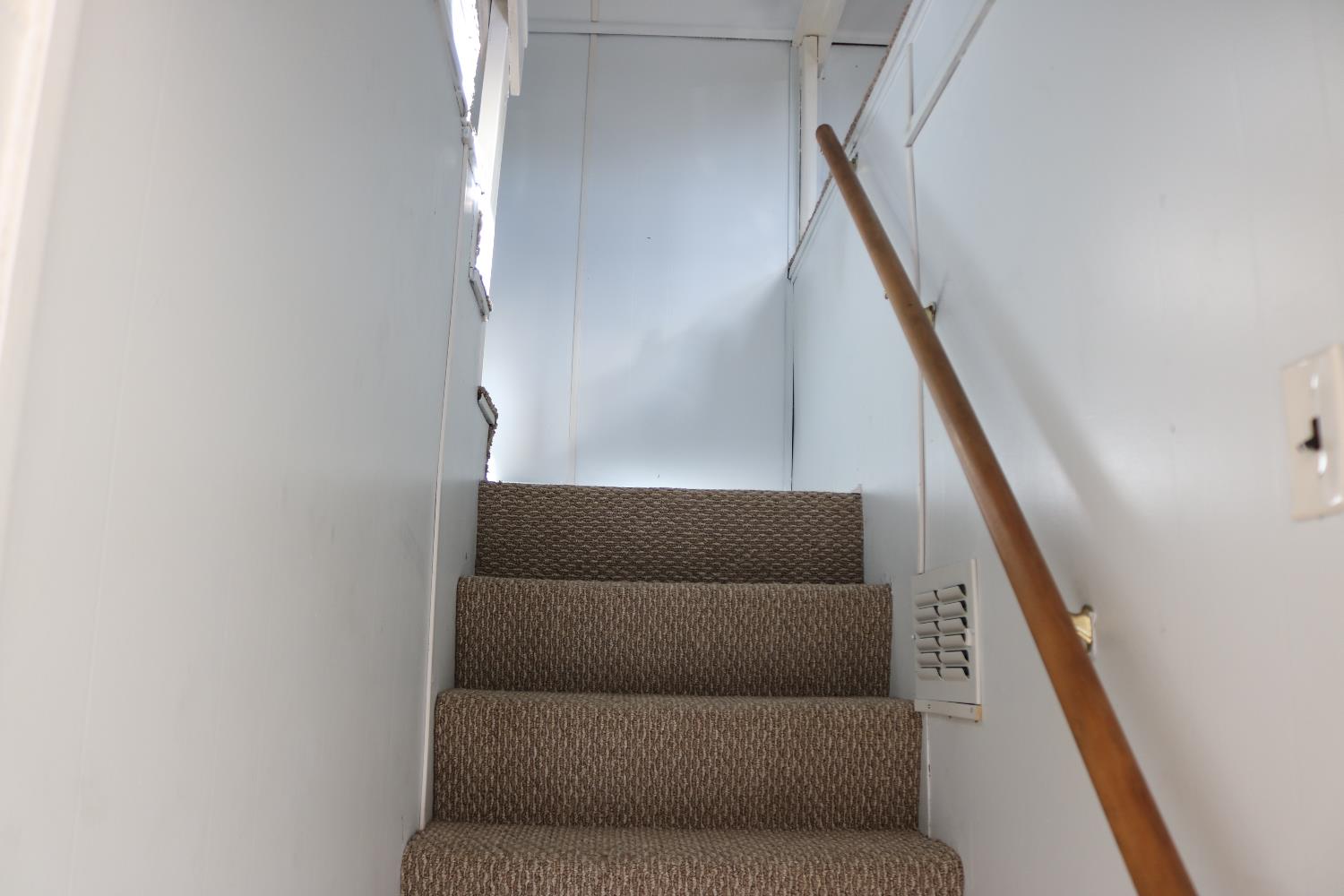 552 Front Street Lawrenceburg, IN 47025 - Photo 19 of 26