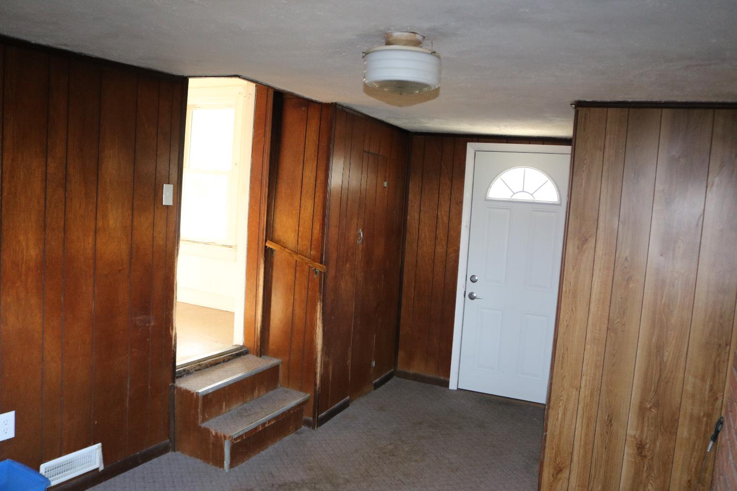 552 Front Street Lawrenceburg, IN 47025 - Photo 8 of 26