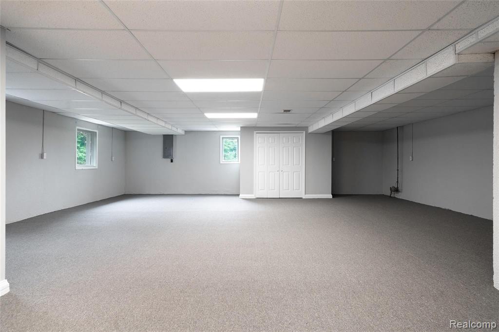 22135 Inkster Road Romulus, MI 48174 - Photo 27 of 40