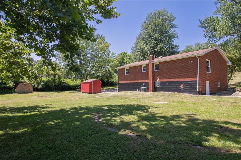 348 Middletown Road New Stanton, PA 15672 - Photo 2 of 25 Gallery Image 2