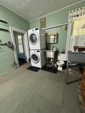 $209,999 | 1464 South Riverside Avenue, St. Clair, MI 48079