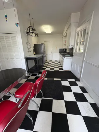 $190,000 | 1464 South Riverside Avenue, St. Clair, MI 48079