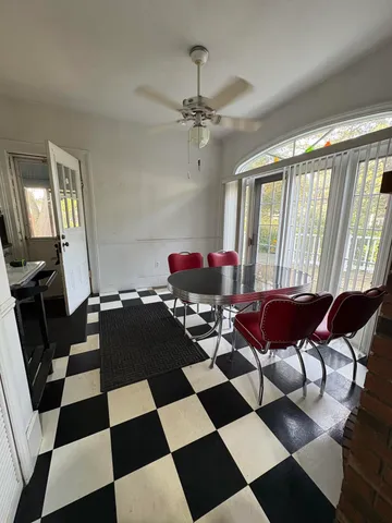 $209,999 | 1464 South Riverside Avenue, St. Clair, MI 48079