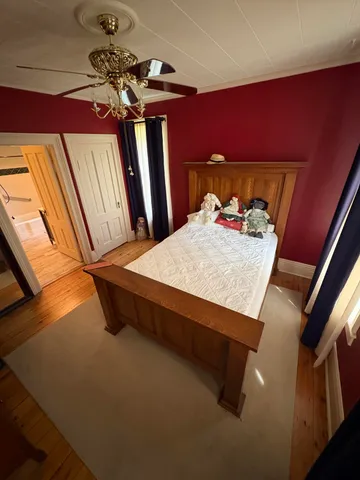 $209,999 | 1464 South Riverside Avenue, St. Clair, MI 48079