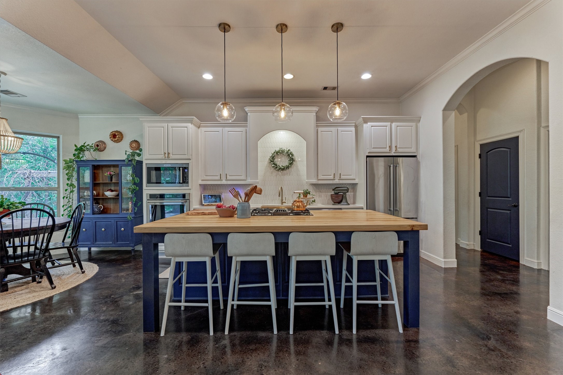 16727 Boothill Road Stagecoach, TX 77355 - Photo 14 of 44 Wow - this chef's kitchen is a showstopper!
