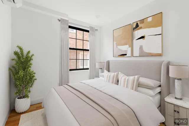 $999,000 | 110-06 209th Place | Bellaire Estates