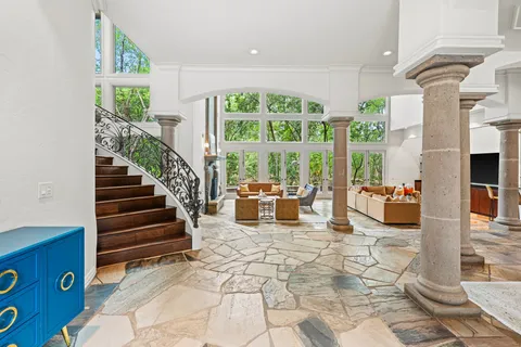 $2,750,000 | 64 Saddlebrook Lane, Houston, TX 77024
