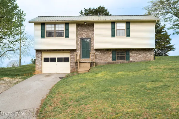 $249,900 | 257 Parliament Road, Harrogate, TN 37752