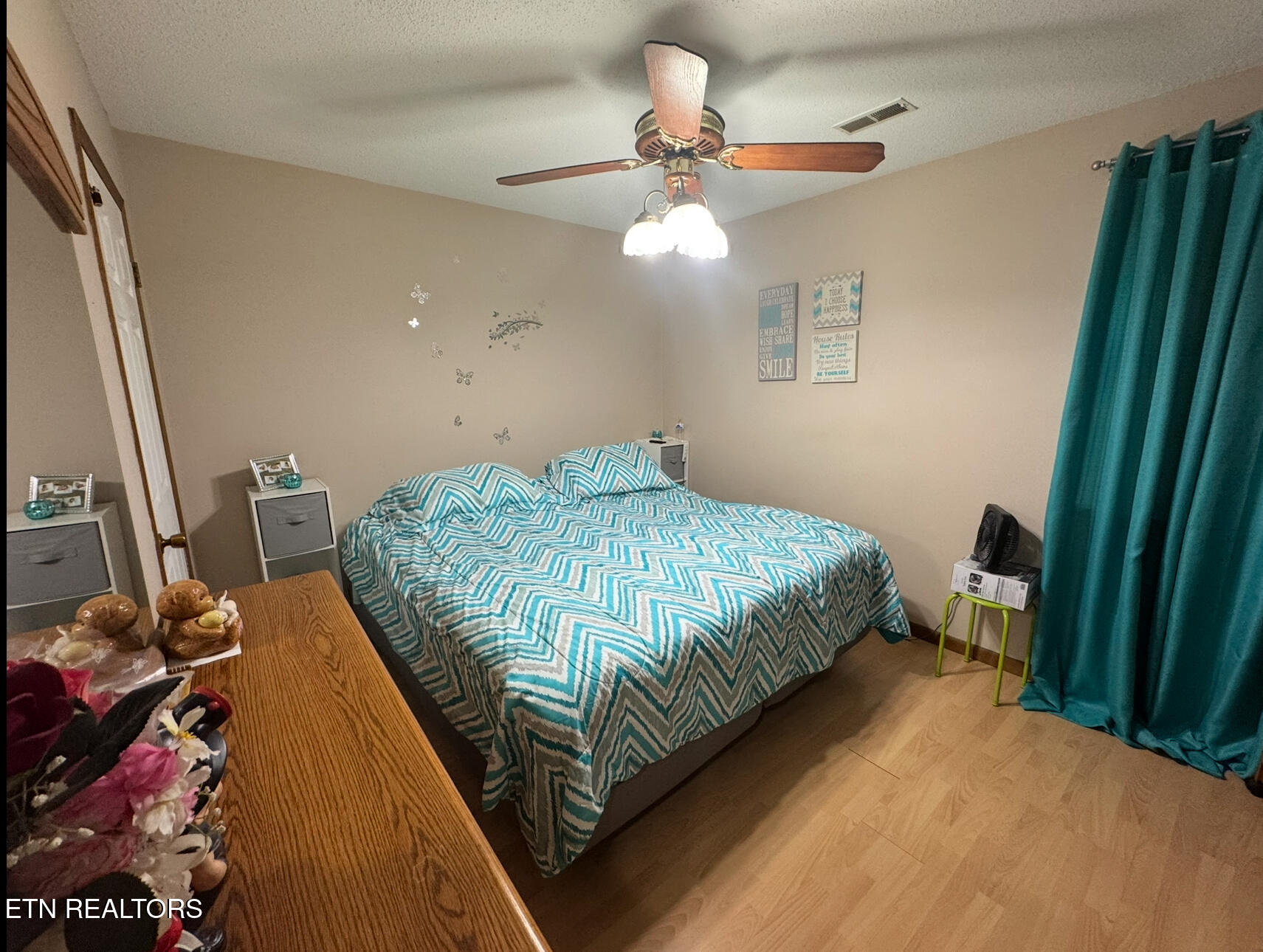 257 Parliament Road Harrogate, TN 37752 - Photo 12 of 24 Upstairs bedroom 1