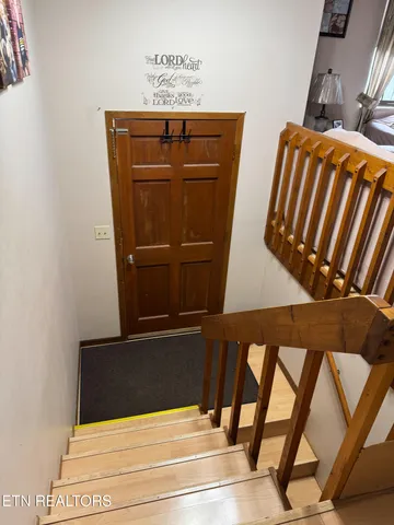 $249,900 | 257 Parliament Road, Harrogate, TN 37752