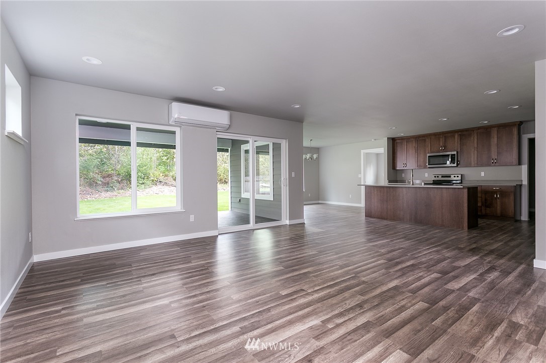 6241 Shamrock Road Maple Falls, WA 98266 - Photo 3 of 34 Gallery Image 3