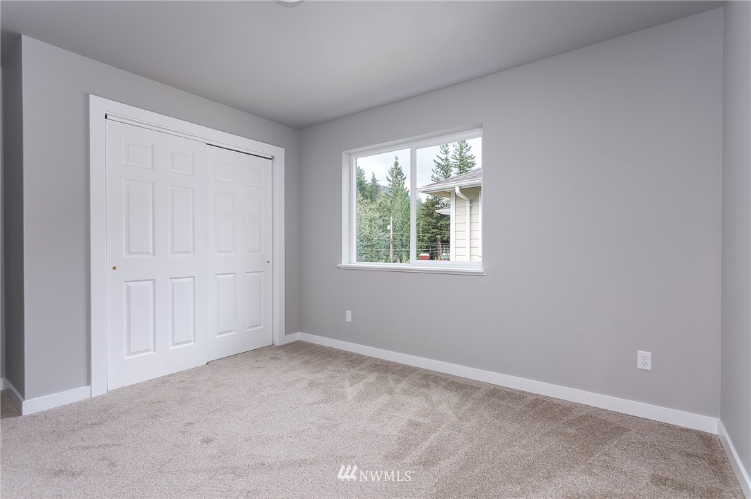 6241 Shamrock Road Maple Falls, WA 98266 - Photo 28 of 34 Gallery Image 28