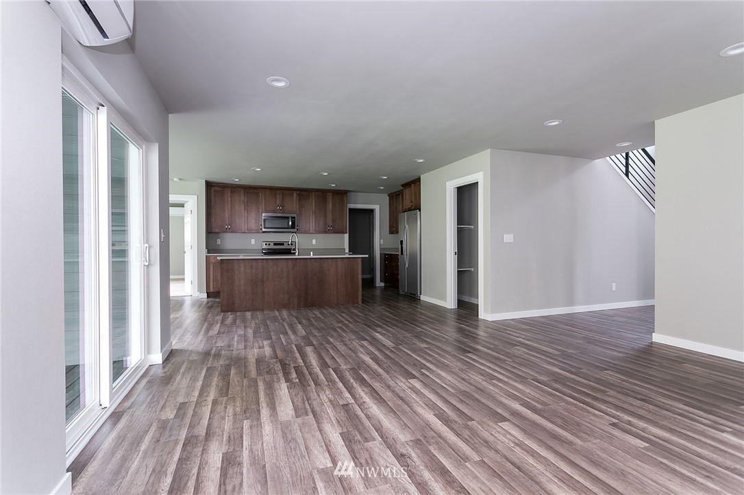 6241 Shamrock Road Maple Falls, WA 98266 - Photo 4 of 34 Gallery Image 4