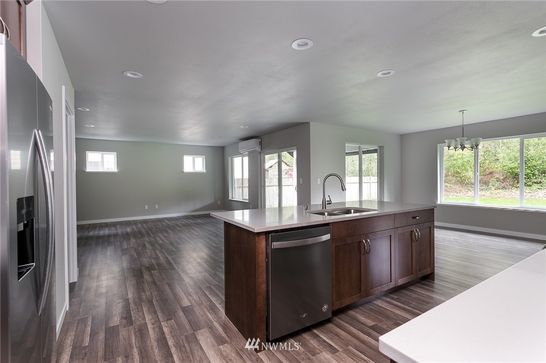 6241 Shamrock Road Maple Falls, WA 98266 - Photo 7 of 34 Gallery Image 7