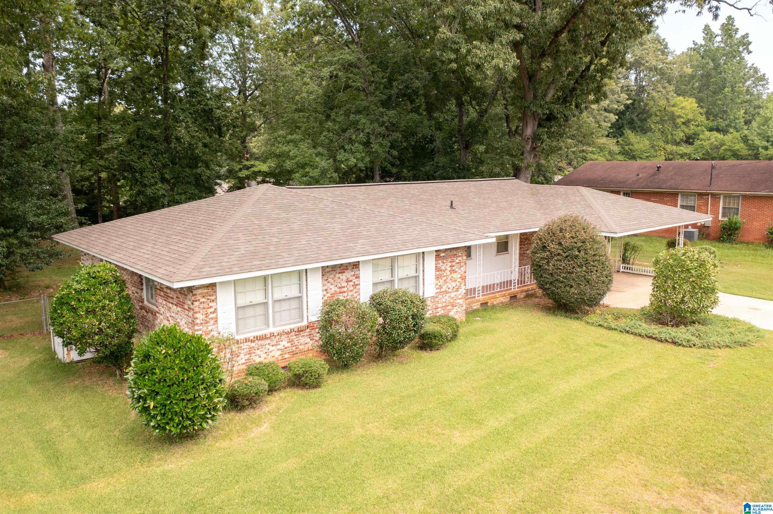 1016 Conger Road Anniston, AL 36207 - Photo 2 of 17