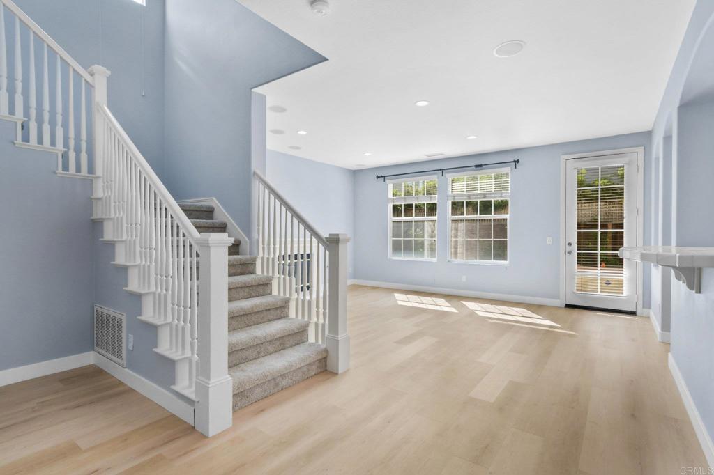 609 Saltgrass Avenue Carlsbad, CA 92011 - Photo 11 of 40 Staircase
