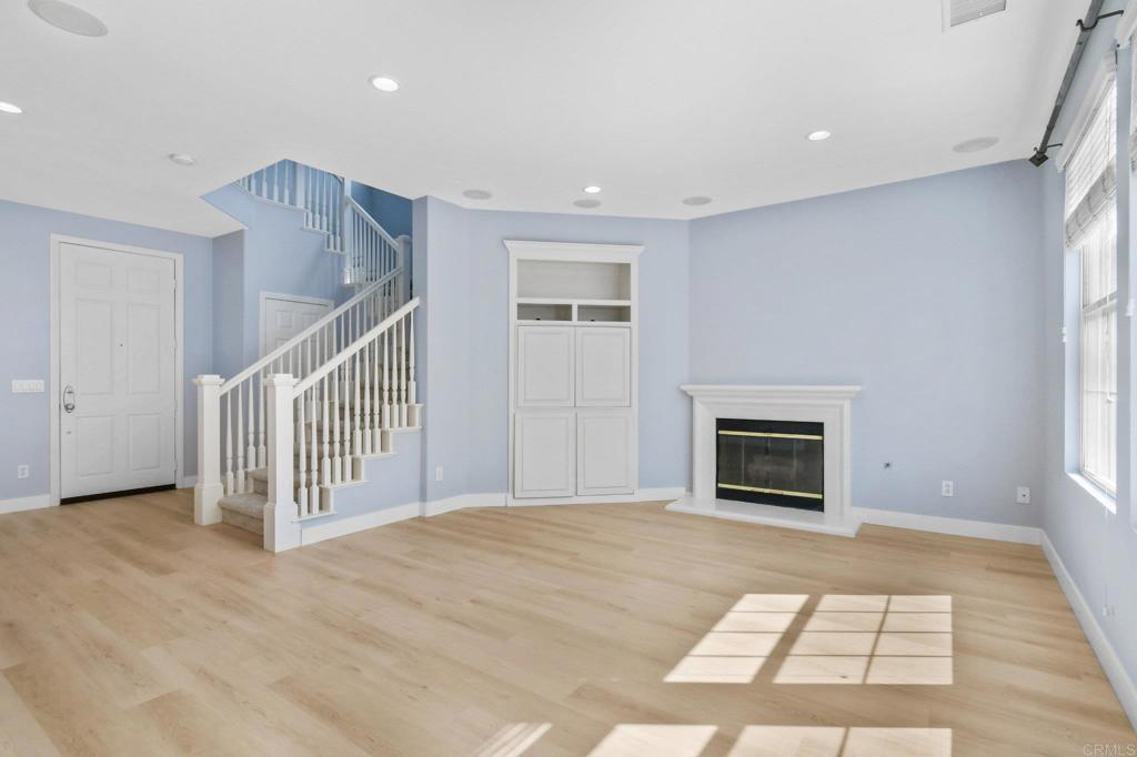 609 Saltgrass Avenue Carlsbad, CA 92011 - Photo 12 of 40 Den/Family/Great Room