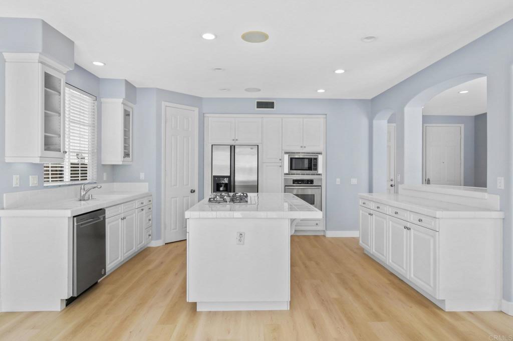 609 Saltgrass Avenue Carlsbad, CA 92011 - Photo 21 of 40