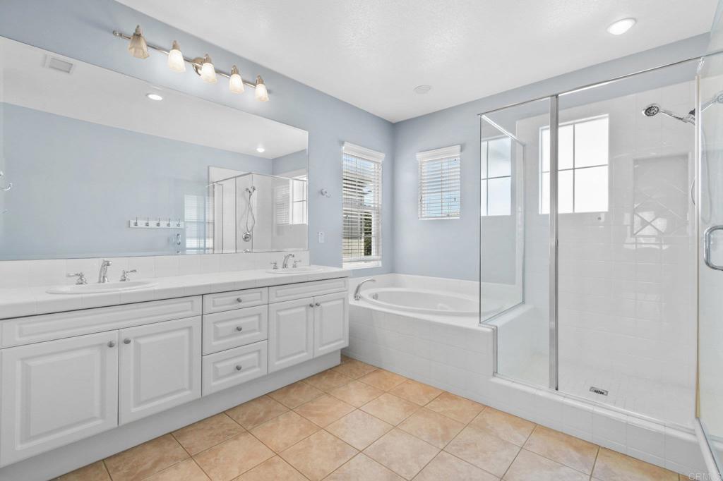 609 Saltgrass Avenue Carlsbad, CA 92011 - Photo 33 of 40