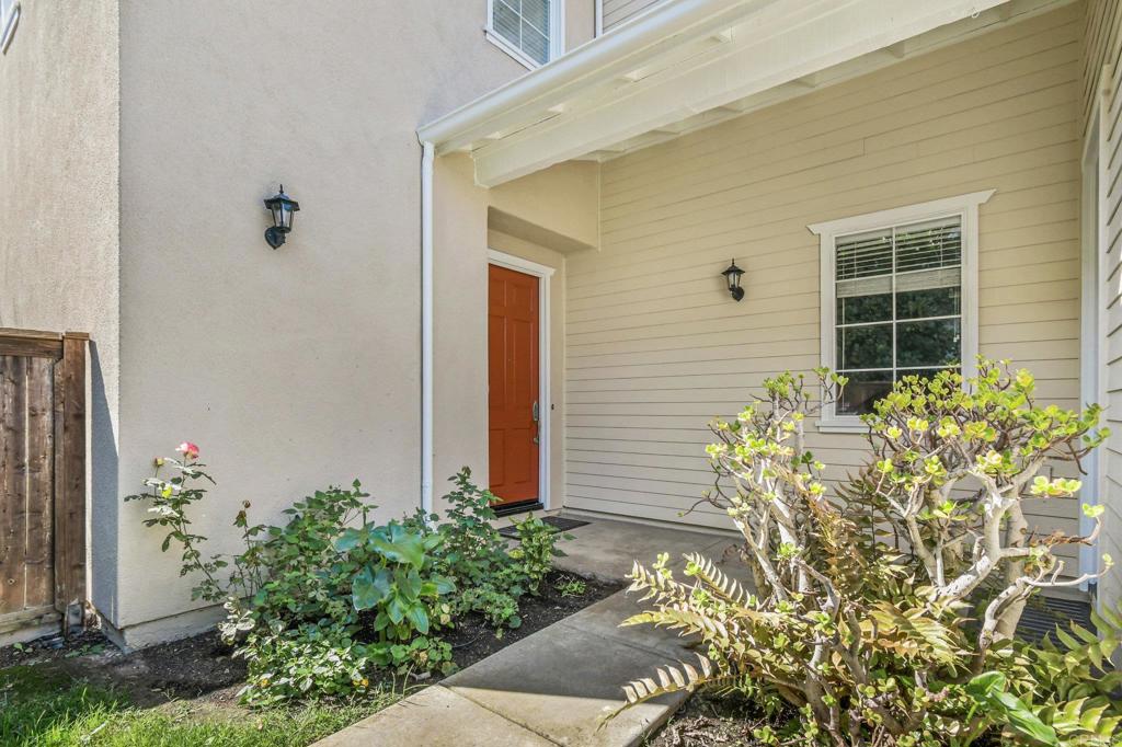 609 Saltgrass Avenue Carlsbad, CA 92011 - Photo 7 of 40 Front Door