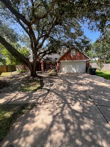 $3,200 | 2602 Cloverfield Court, Pearland, TX 77584