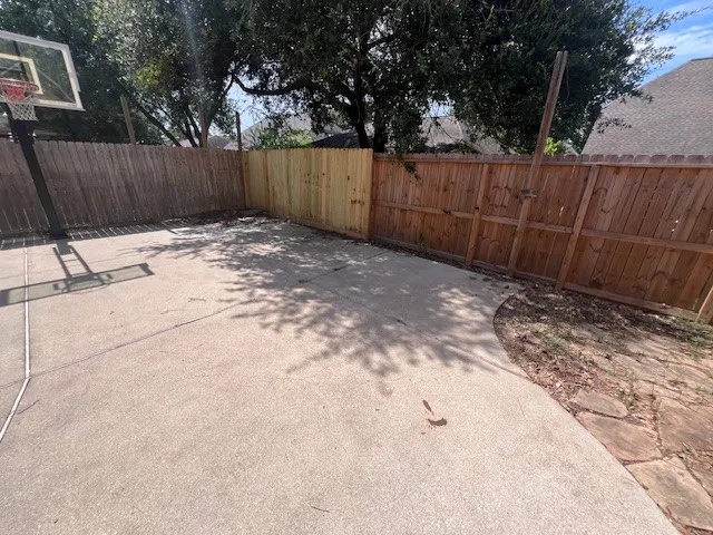 $3,200 | 2602 Cloverfield Court, Pearland, TX 77584