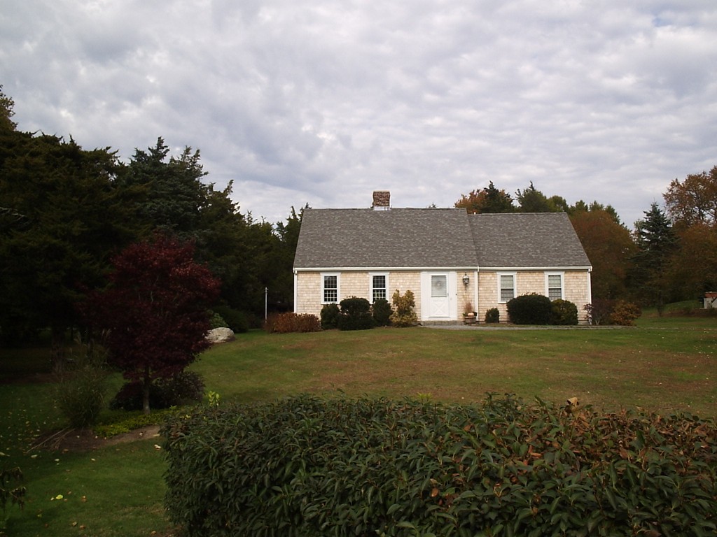 33 River Road Mattapoisett, MA 02739 - Photo 1 of 16 Gallery Image 1
