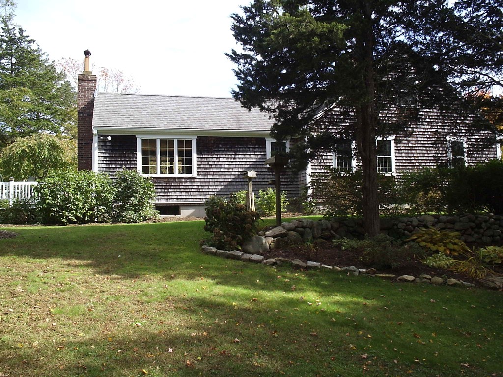 33 River Road Mattapoisett, MA 02739 - Photo 8 of 16 Gallery Image 8