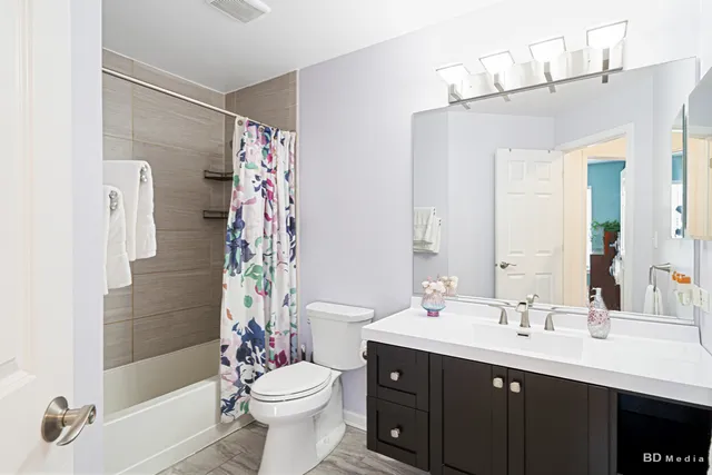 $382,000 | 2611 Woodmere Drive, Darien, IL 60561