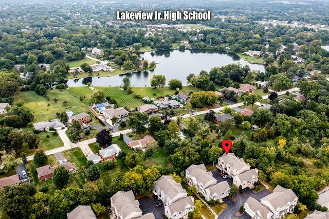 $382,000 | 2611 Woodmere Drive, Darien, IL 60561