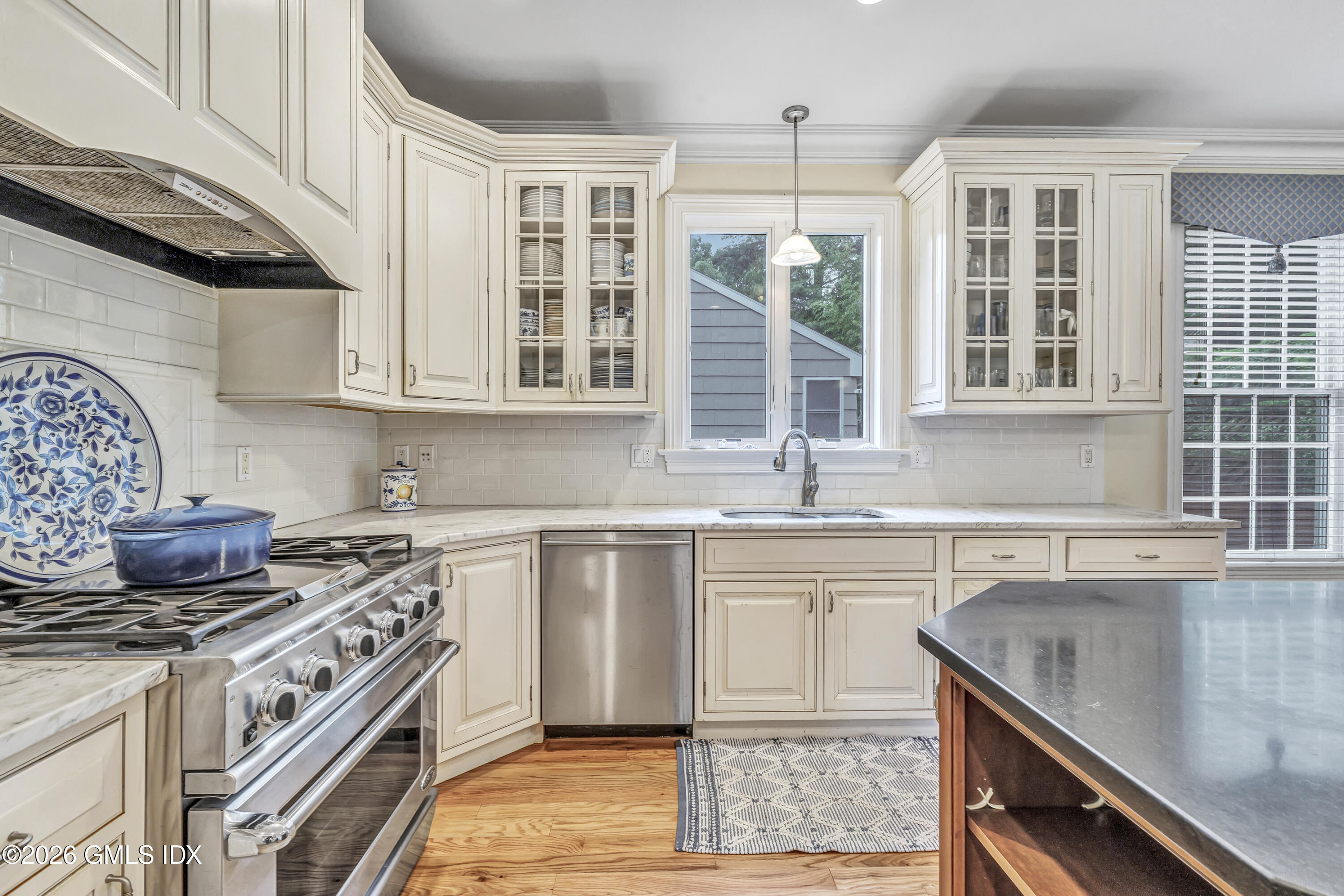 154 Valley Road Cos Cob, CT 06807 - Photo 16 of 56 40 copy