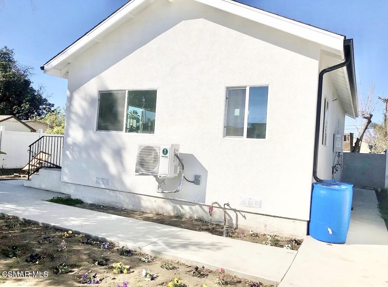 14083 La Rue Street San Fernando, CA 91340 - Photo 5 of 5 a view of a backyard of the house