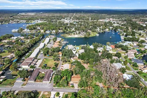 $280,000 | 30 Southeast Kings Bay Drive, Crystal River, FL 34429