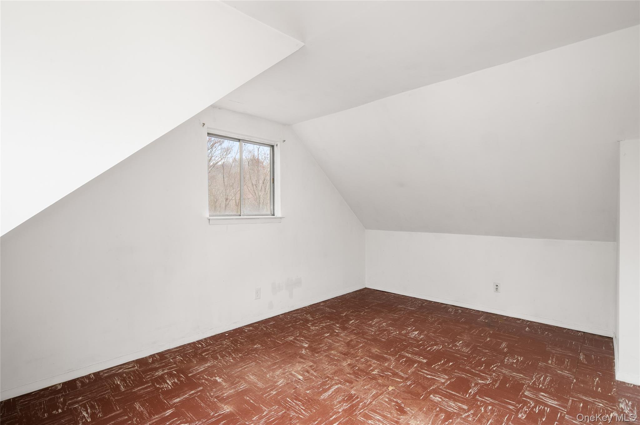 76 Beverly Road Mount Kisco, NY 10549 - Photo 22 of 27