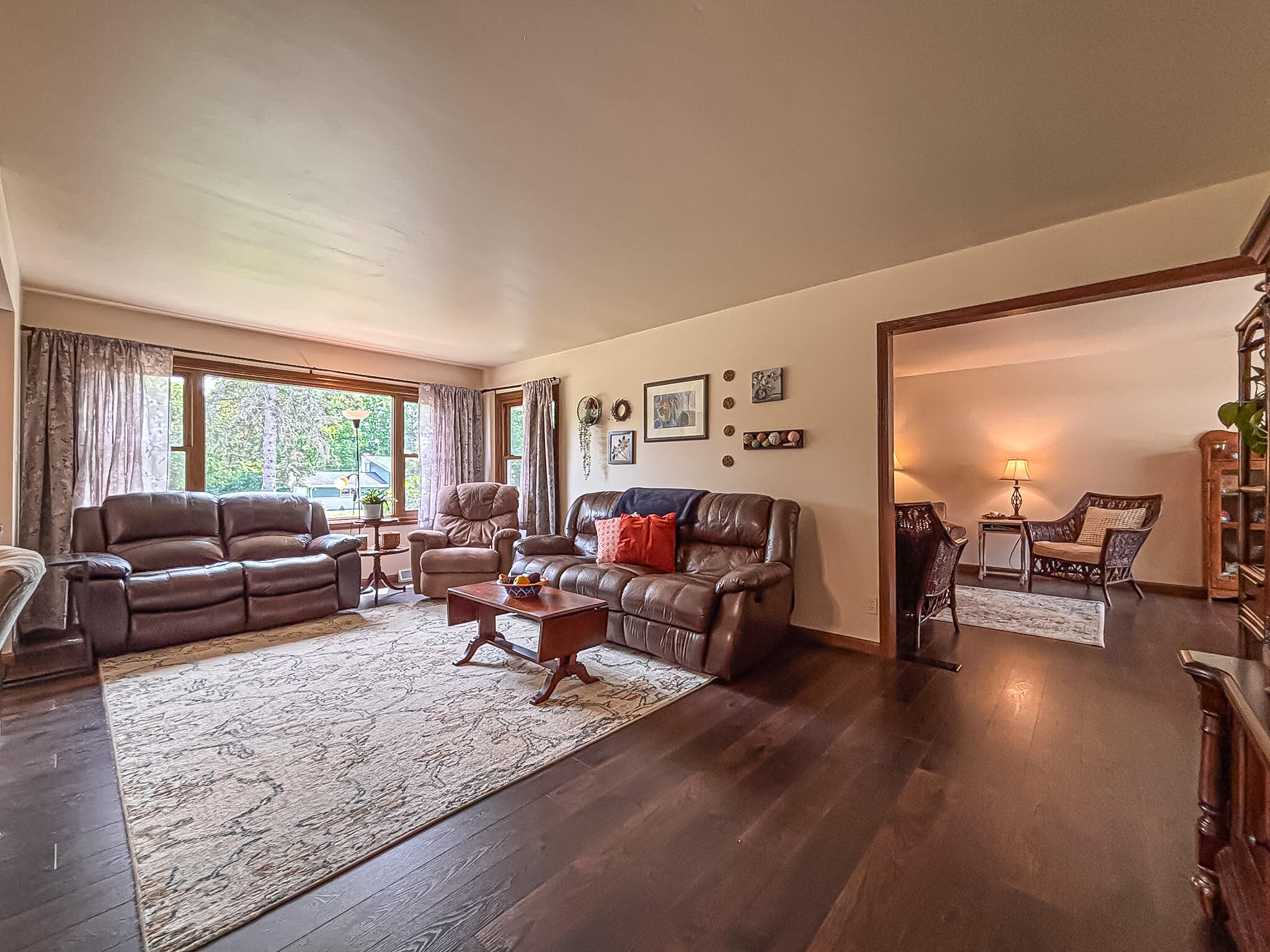 18260 West Willow Road New Berlin, WI 53146 - Photo 7 of 38 Great Room