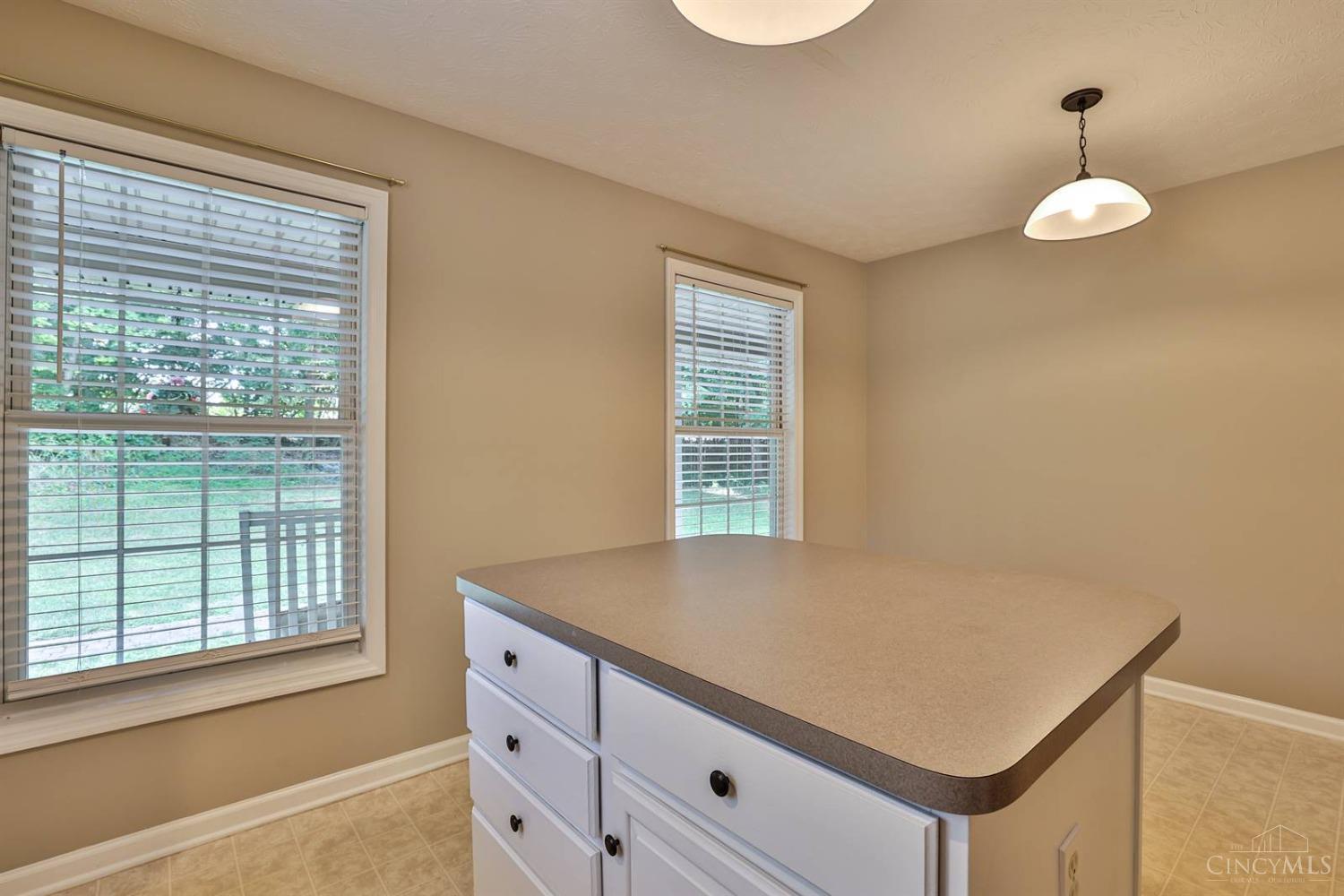 1042 Redbird Road Loveland, OH 45140 - Photo 16 of 42