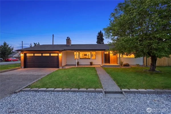$639,000 | 707 11th Avenue, Milton, WA 98354
