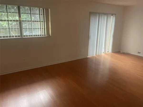 $2,500 | 60 Ann Lee Lane, Tamarac, FL 33319