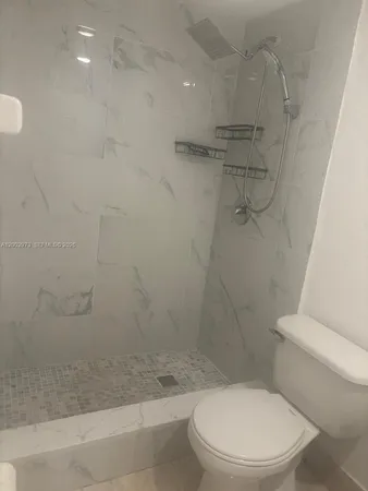 $2,299 | 6950 West 6th Avenue, Unit 511, Hialeah, FL 33014