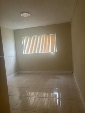 $2,299 | 6950 West 6th Avenue, Unit 511, Hialeah, FL 33014