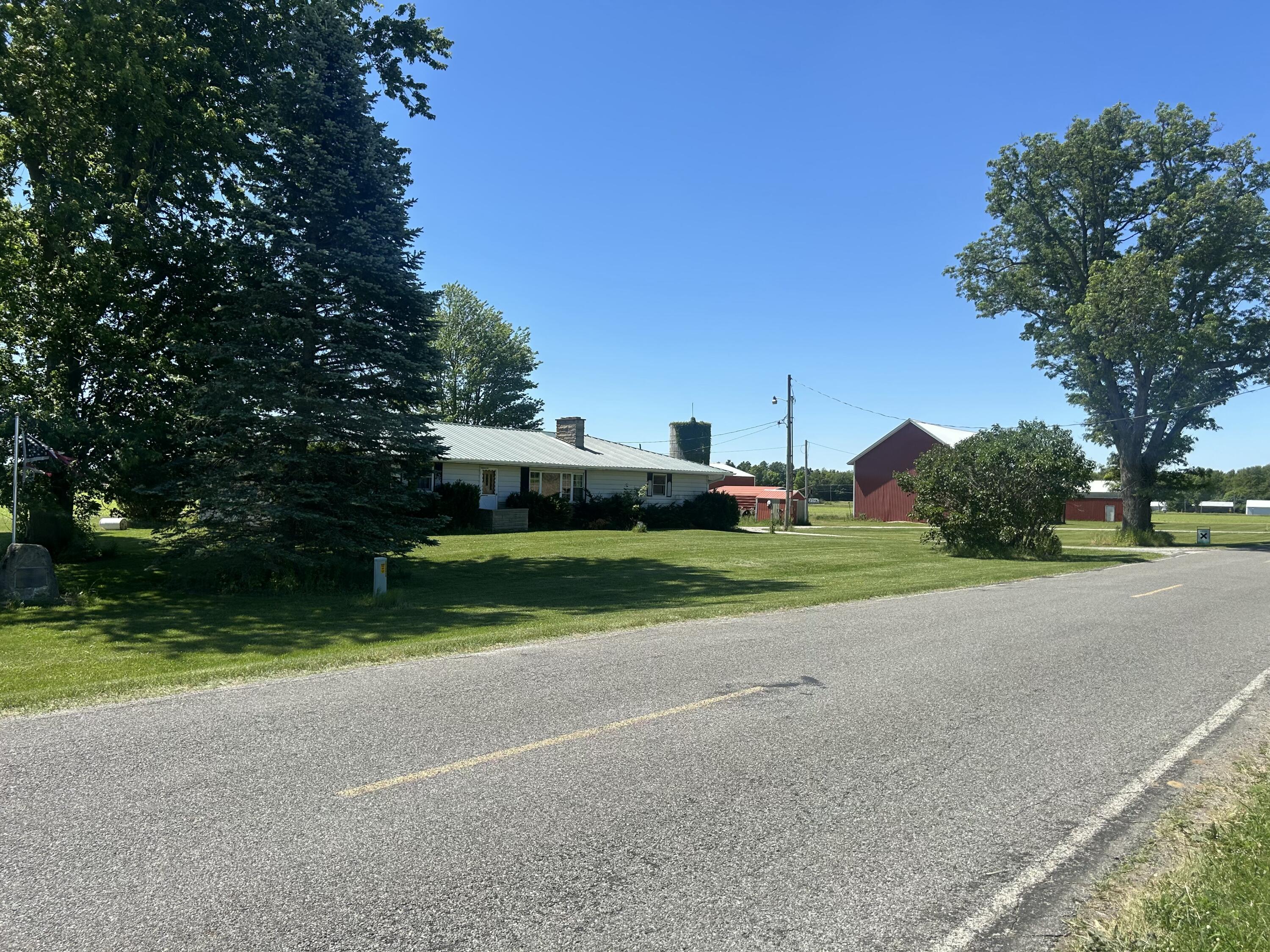 2416 Aldrich Road Tekonsha, MI 49092 - Photo 2 of 7 IMG_1252