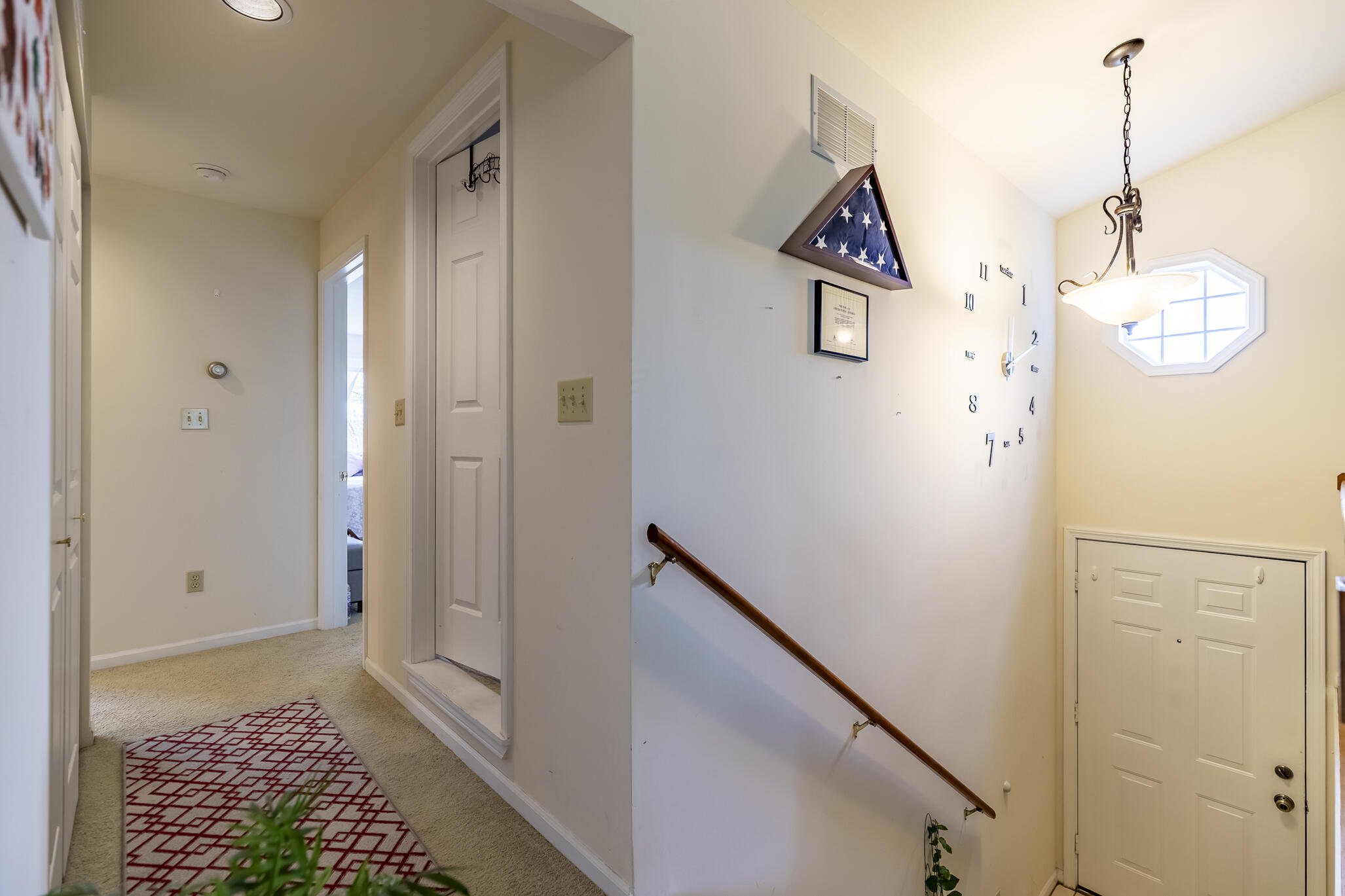 2104 Terrace Drive Highland, IN 46322 - Photo 14 of 28 2054x1369