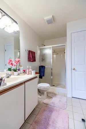 $230,000 | 2104 Terrace Drive, Highland, IN 46322