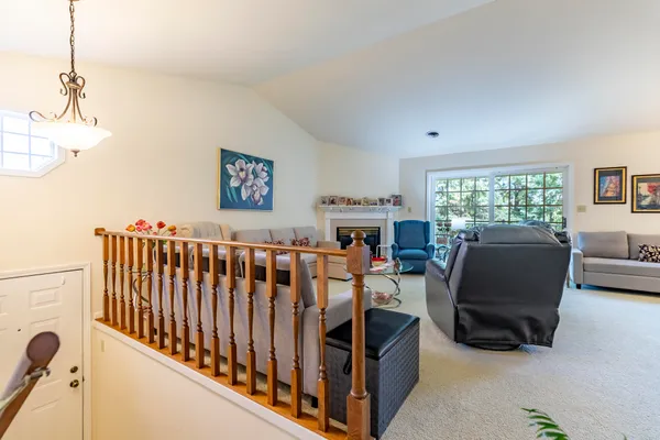 $230,000 | 2104 Terrace Drive, Highland, IN 46322
