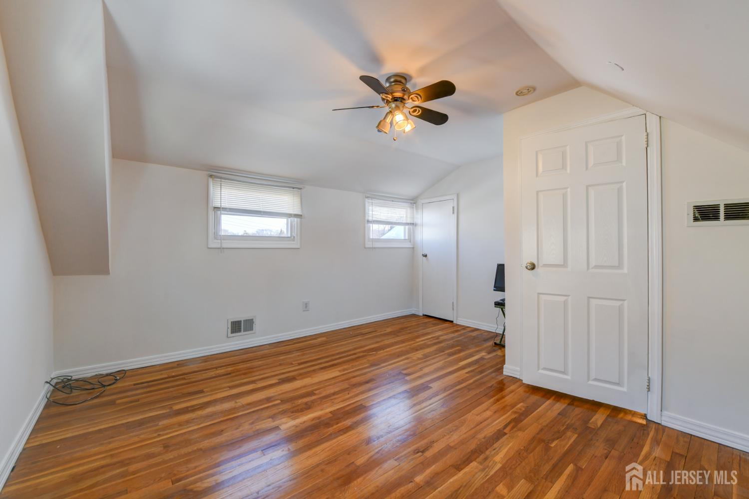 3 Carter Place Parlin, NJ 08859 - Photo 23 of 31