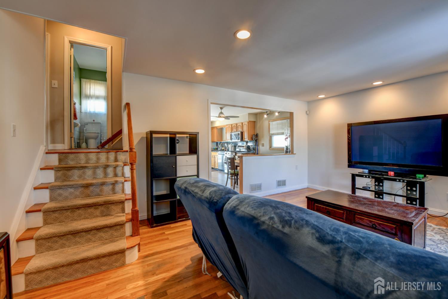 3 Carter Place Parlin, NJ 08859 - Photo 5 of 31