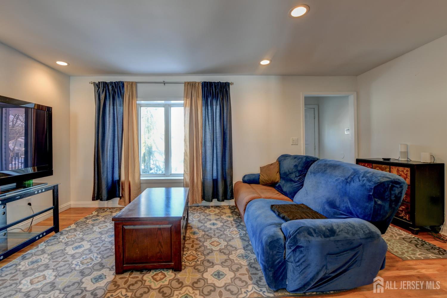 3 Carter Place Parlin, NJ 08859 - Photo 7 of 31