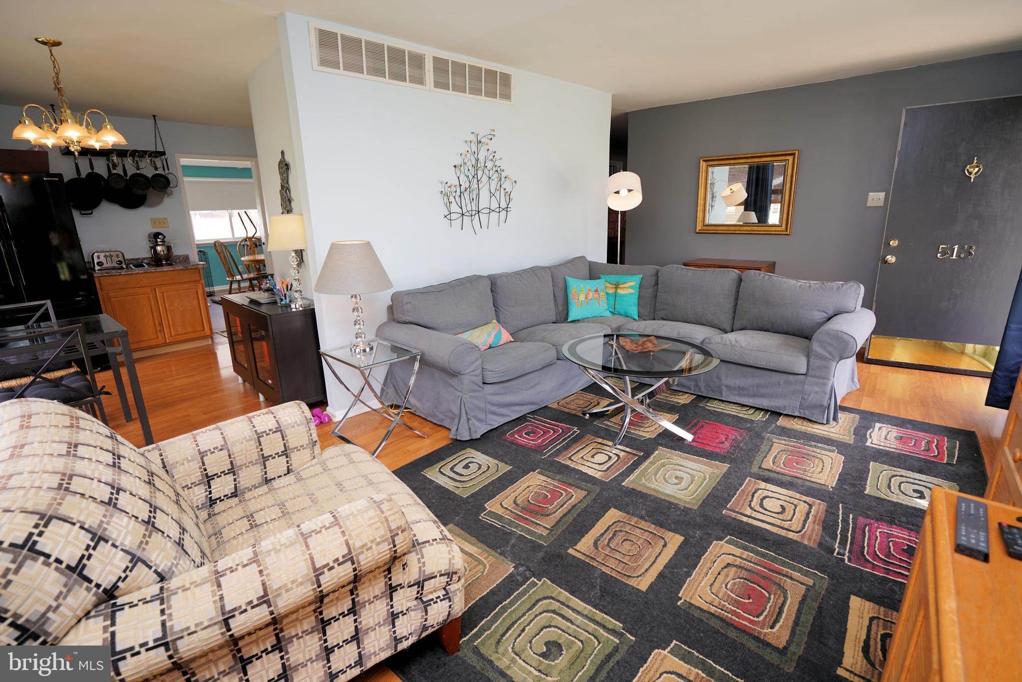 513 Filbert Road Oreland, PA 19075 - Photo 4 of 34