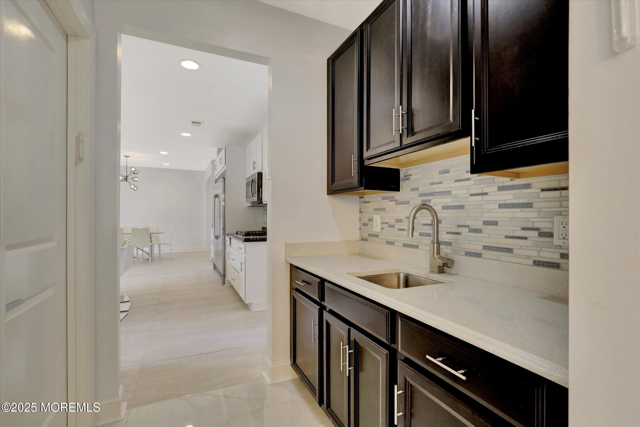 1 Country Club Drive Deal, NJ 07723 - Photo 28 of 65 28-Butler's Pantry