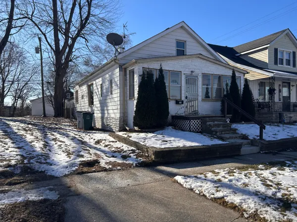 $145,000 | 32 East George Avenue, Hazel Park, MI 48030